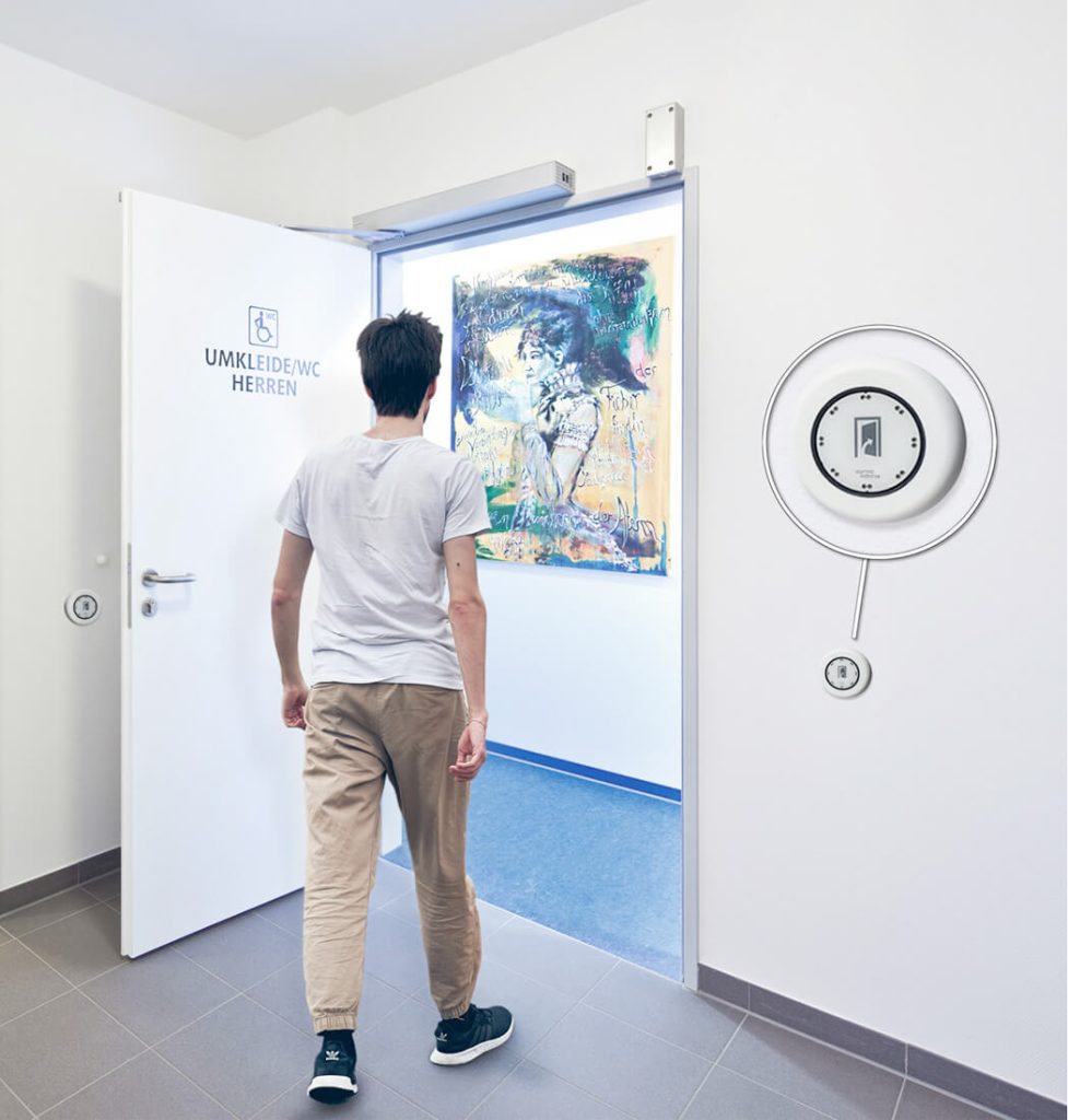 Apertura automatica puerta portal en Madrid 2 Puertas automáticas en comunidades