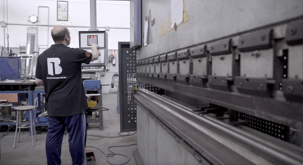 Fabricantes de puertas en Madrid 5 Imagenes Taller